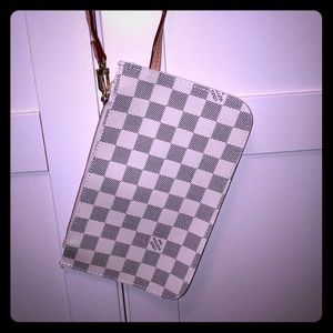 Designer Inspired Wristlet - White/Blue